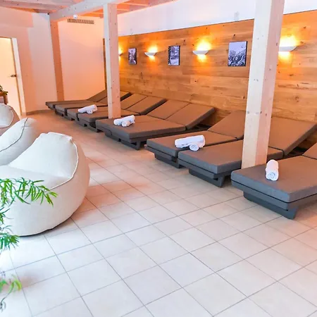 ホテル Kaerntnerhof By Keyone ハイリゲンブルート