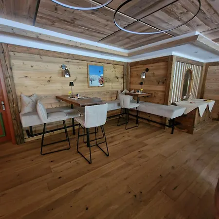 Kaerntnerhof Hotel 4*