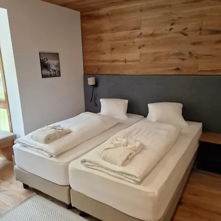 Kaerntnerhof 4*