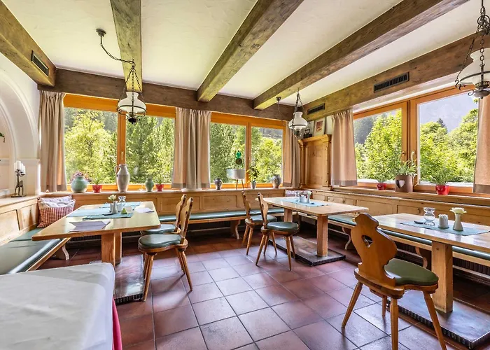 Hotel Kaerntnerhof By Keyone Heiligenblut